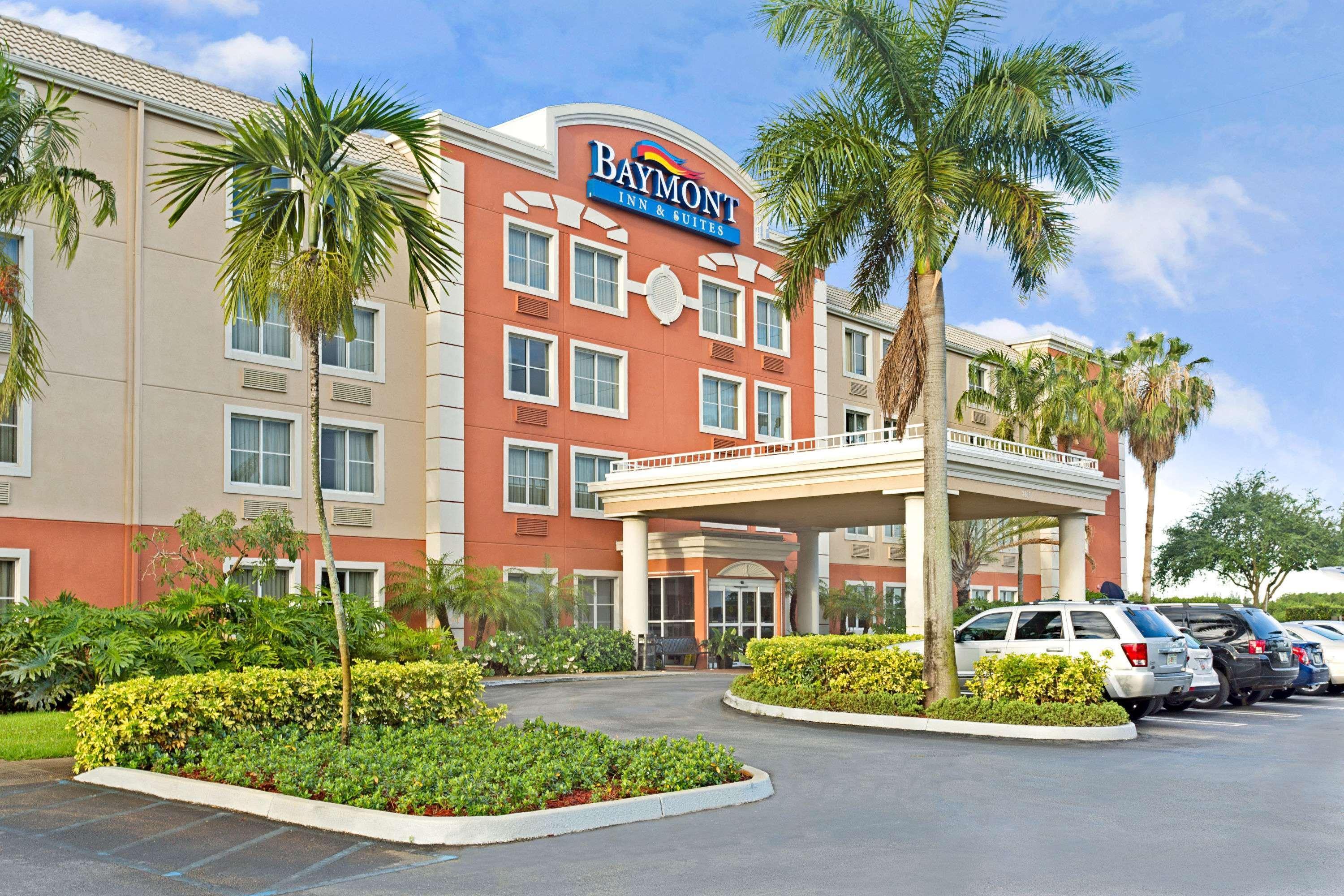 Baymont By Wyndham Miami Doral Hotel Bagian luar foto